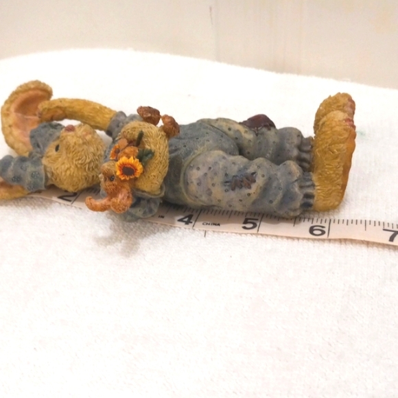 Boyd's Jointed Bunny Rabbit Resin Figurine - Picture 3 of 5